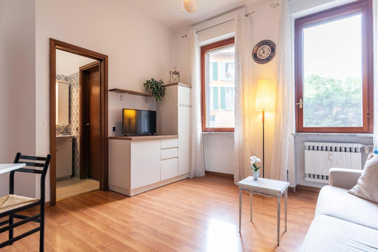 Casa Blu Flexyrent Apartment Wifi - No Ac Milan Luaran gambar